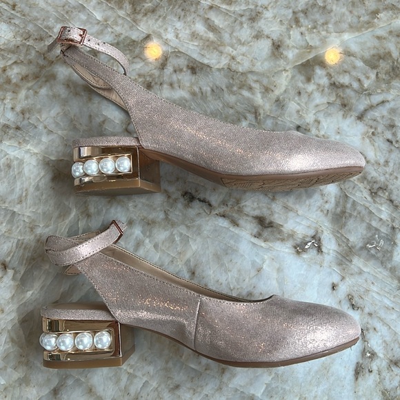 Girls Thrive pearl heel metallic dress pumps (youth) Rose Gold size 2 Copper Key - Picture 3 of 4